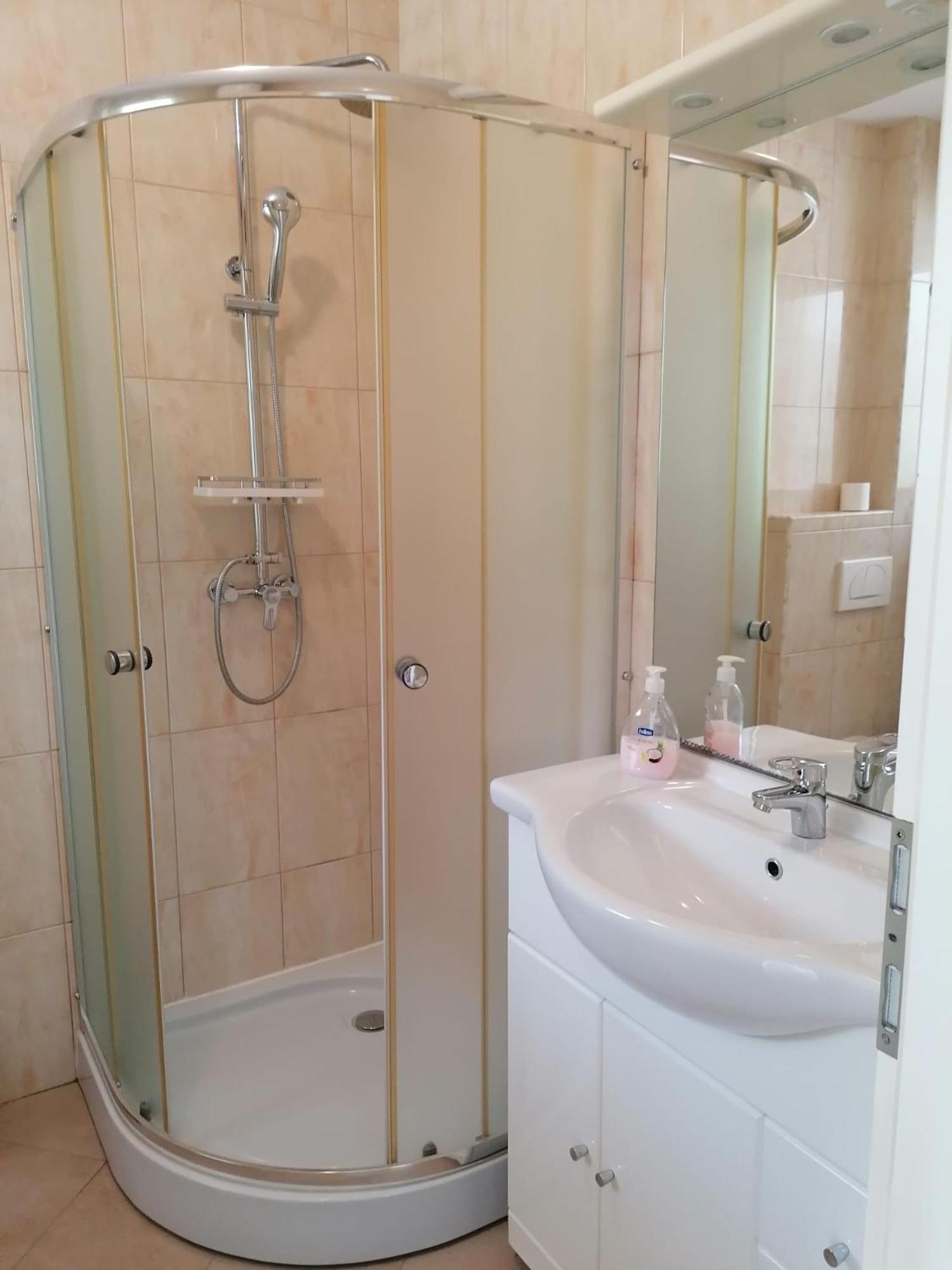 Apartment Cindy ลอฟราน ภายนอก รูปภาพ