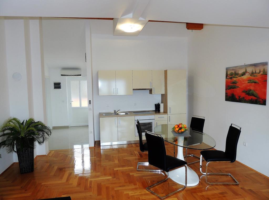 Apartment Cindy ลอฟราน ภายนอก รูปภาพ