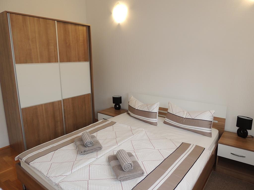 Apartment Cindy ลอฟราน ภายนอก รูปภาพ