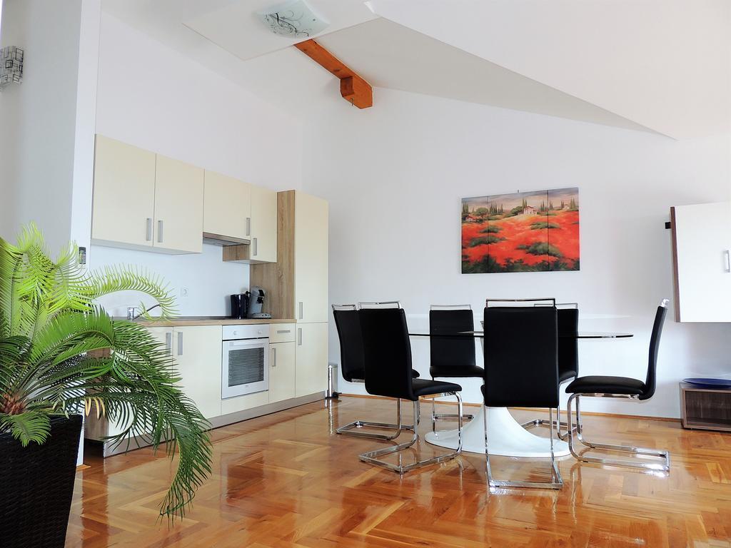 Apartment Cindy ลอฟราน ภายนอก รูปภาพ